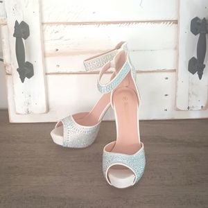 White rhinestone 5" stilettos. Size US 9 party/bridel
